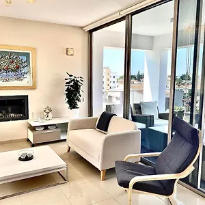  דירה The Penthouse 401 קפריסין